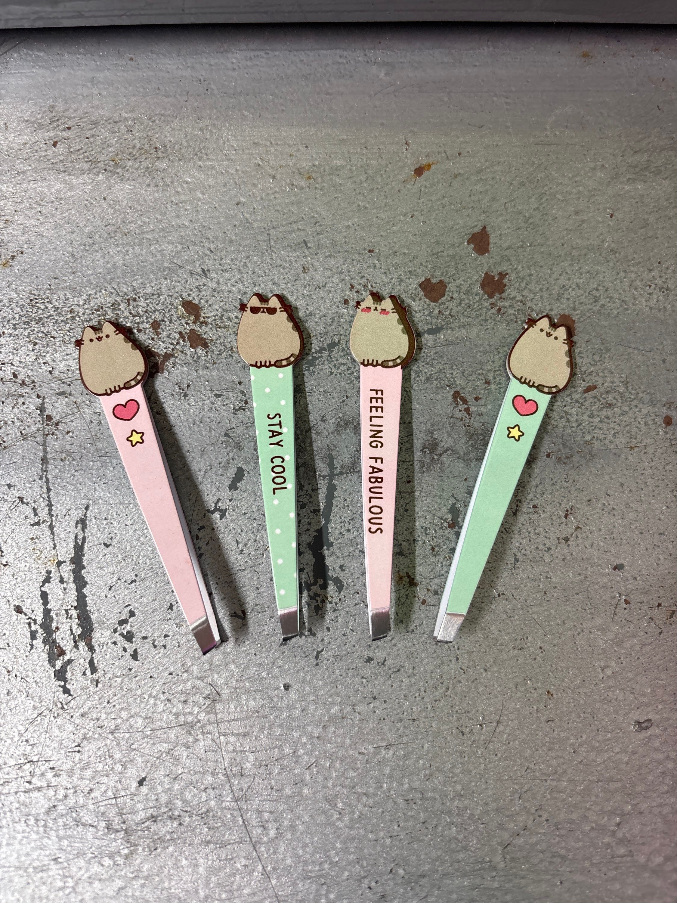 Pusheen the Cat tweezers