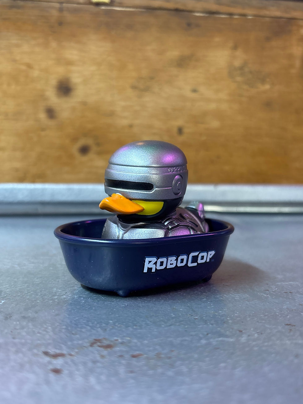 Thumbnail: Mini duck Robocop 