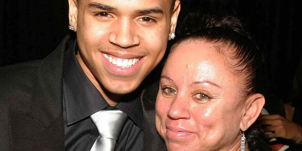 Chris Brownの才能をいち早く見抜いた母Joyce Hawkins