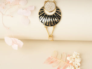 Jewellery Photography Near Me: What to Look for in a Pro Photographer(Premium jewellery photography)