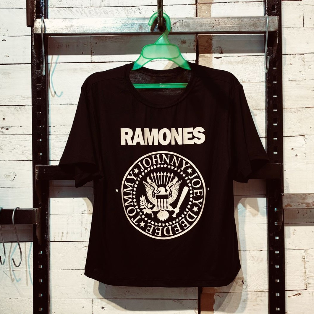 Ramones.