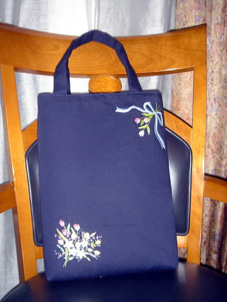 フラワーブーケとリボン