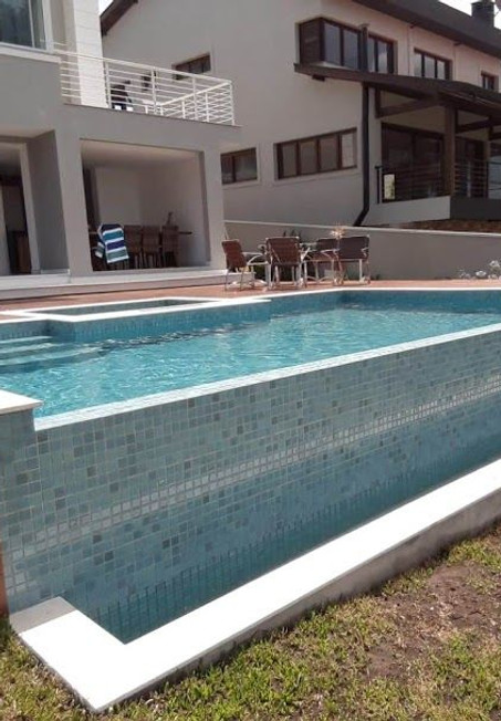 Pool maintenance