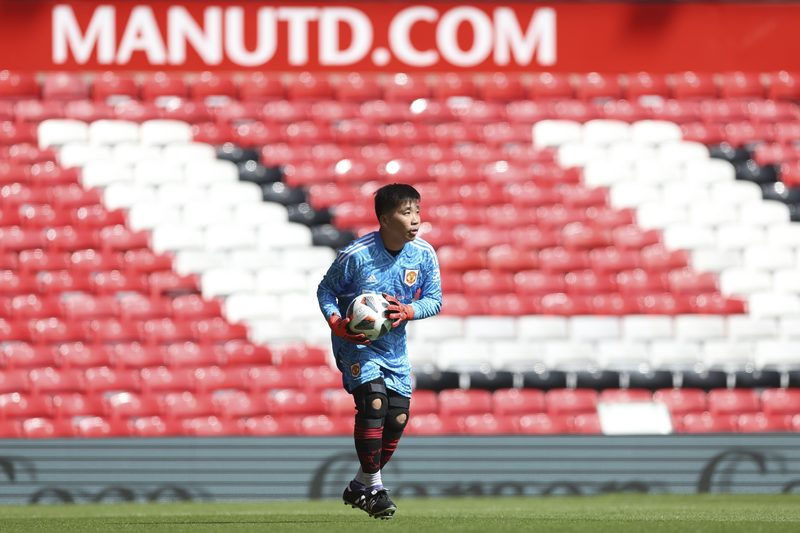 goalkeeping.jpeg