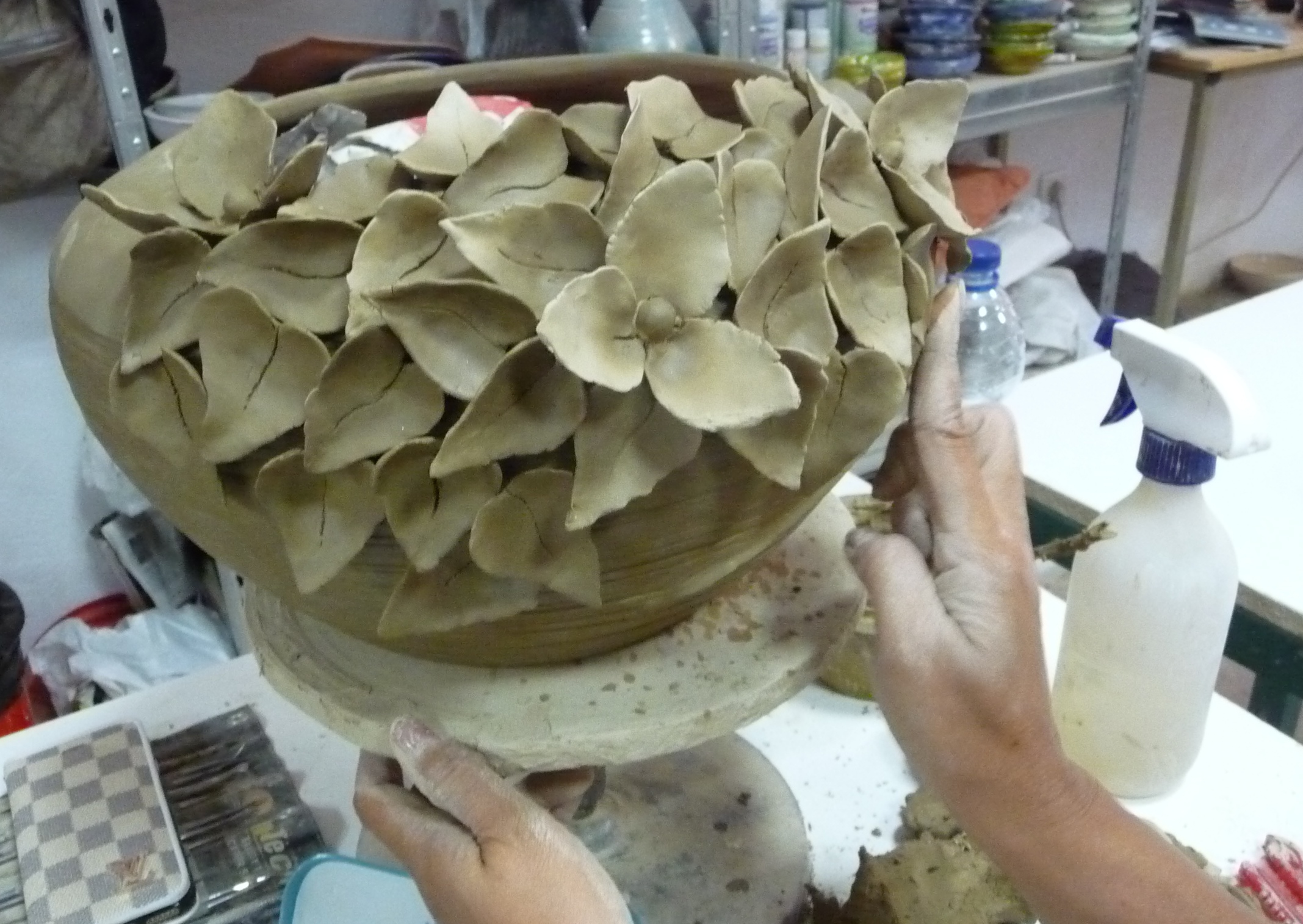 Nor at work making leaves