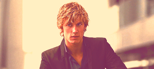 tumblr_mesg45IAOd1rlliv2o1_500.gif