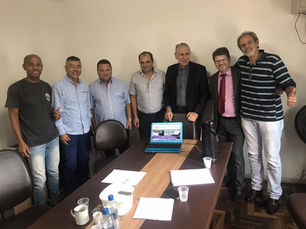 EMPRESÁRIOS DO PARAGUAI E DE FOZ DO IGUAÇU SE REÚNEM COM O GRUPO INER NO PARANÁ