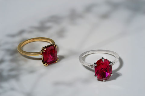 RINGS SET RETOUCHING, GOLDEN, SILVER, RED SAPPHIRE