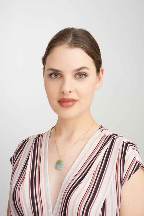 GOLDEN NECKLACE RETOUCHING, MODEL