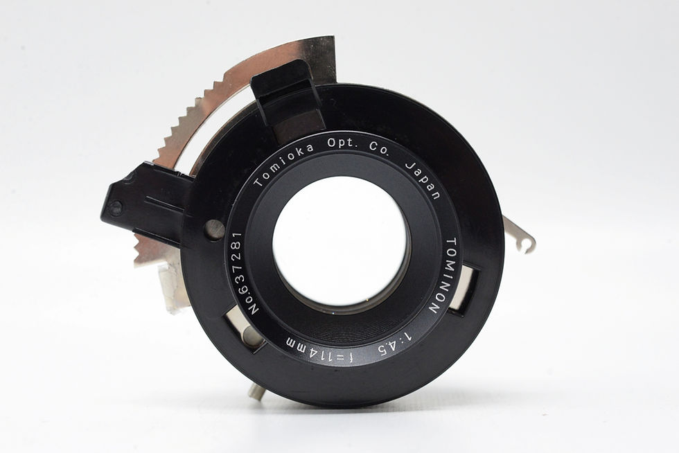 Vintage Tomioka Tominon 114mm F/4.5 Polaroid ID-3 Camera Lens Bokeh Test And Review