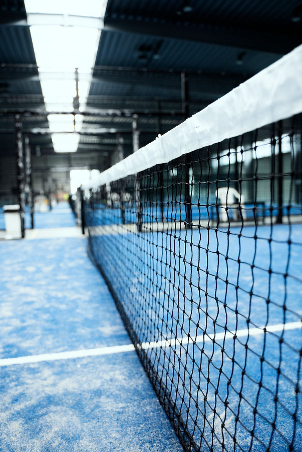empty-paddle-tennis-field.jpg