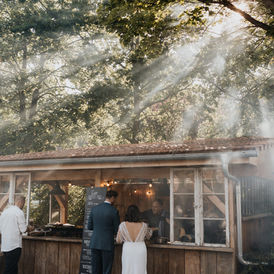 Bestes Hochzeits-BBQ von der BBQ-Station der Goldscheune bei Hamburg