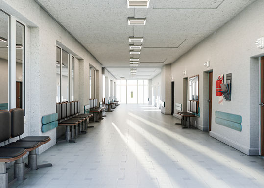 Leerer Warteraum in einem psychosomatischen Krankenhaus
