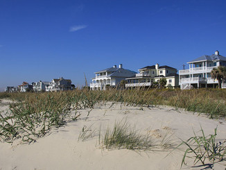 Beach-Homes-behind-Dunes-992.jpeg