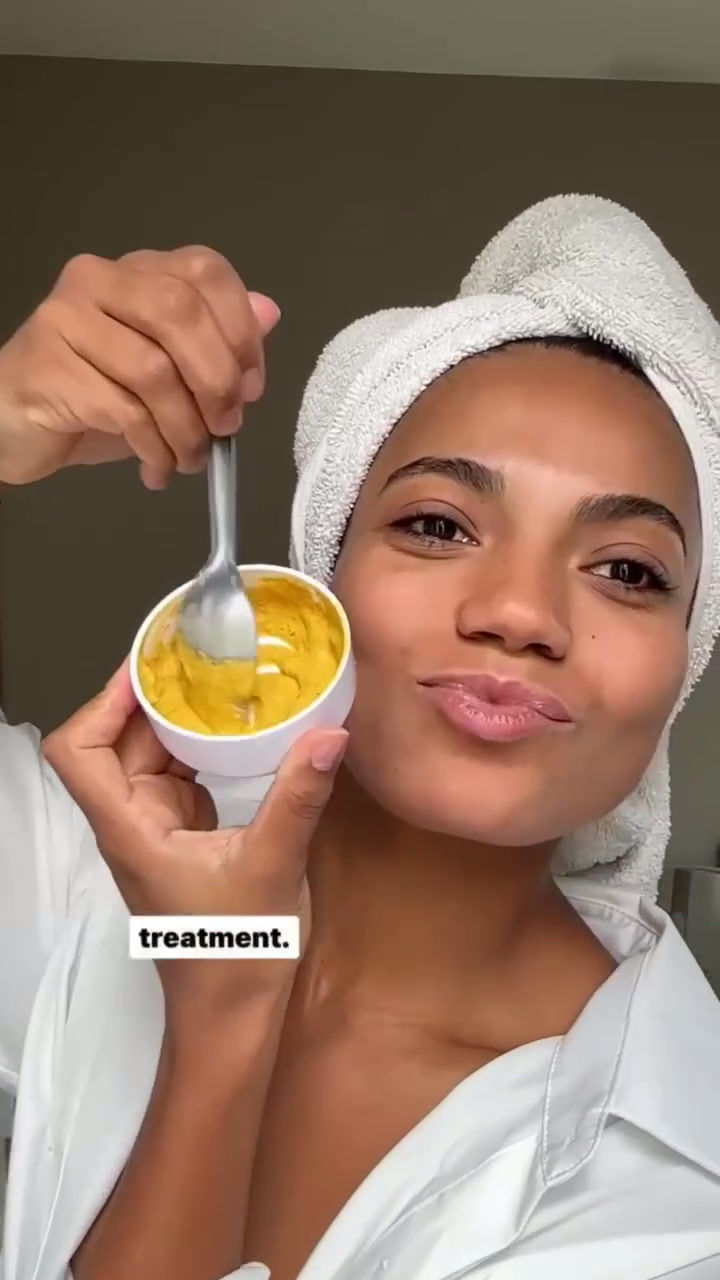 Thumbnail: Camellia Glow Solid Face Oil