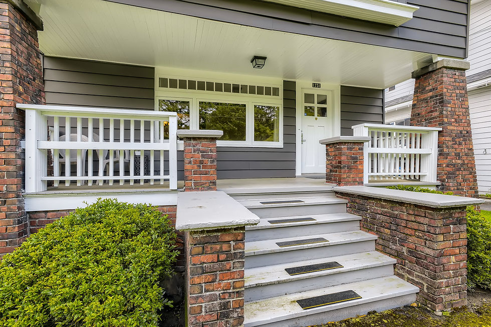 Exterior Front Entry