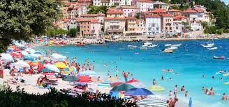 Why Scotland Avoids Overcrowding from Tourism Compared to Other European Destinations