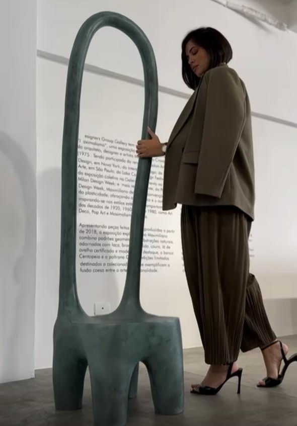 Neobrutalismo e arte: o diálogo que transforma ambientes em manifestações