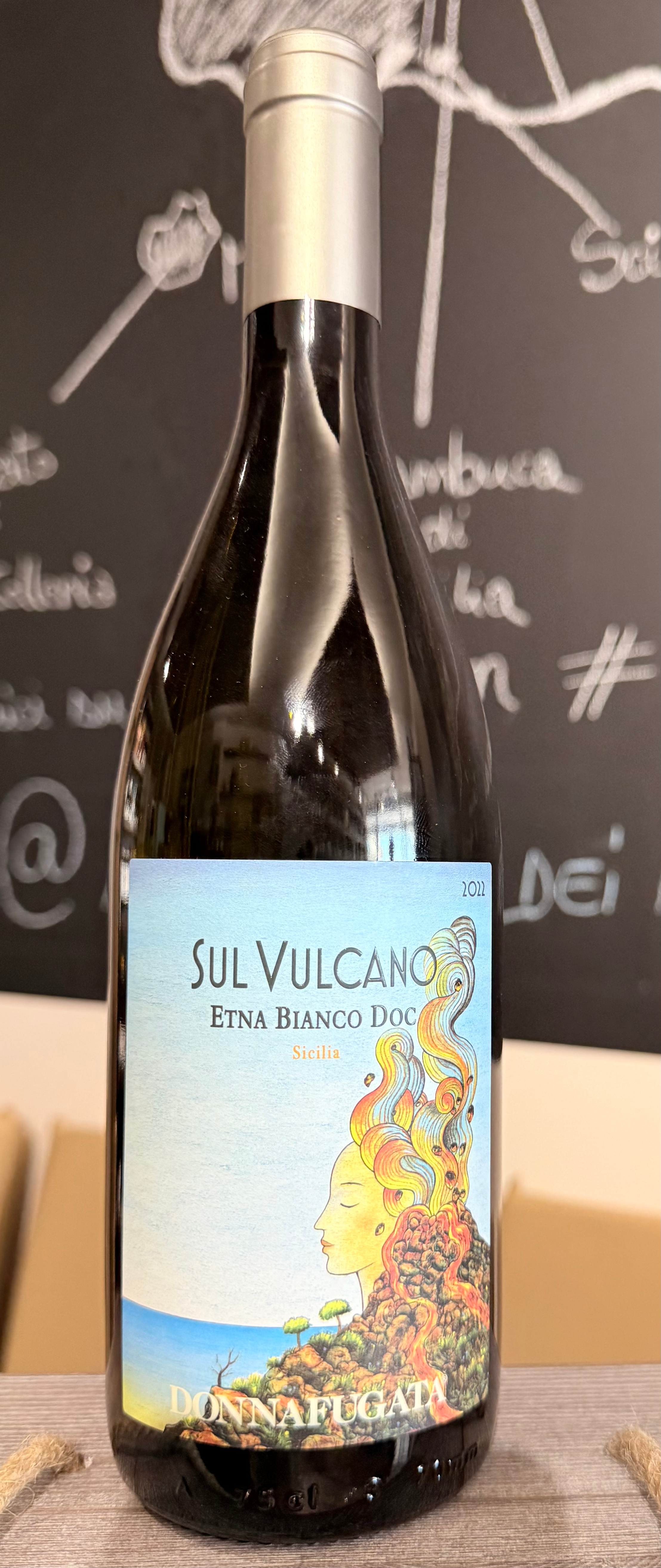 Sul Vulcano Etna bianco Donnafugata 2022