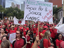 Victorian teachers to strike again as pay talks remain deadlocked