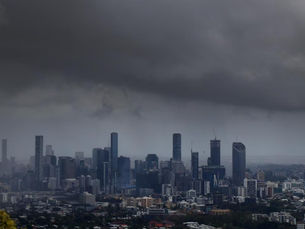 Victoria faces record heatwave as Queensland braces for storms