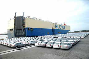 වාහන ආනයන තහනම ඉවත් කිරීමෙන් පසු මෝටර් රථ දෙපාර්තමේන්තුවේ ආදායම ඉහළට...