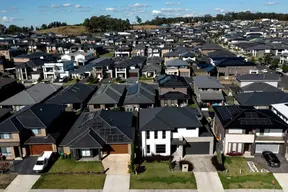 Mortgage war intensifies as banks lower variable rates to attract customers
