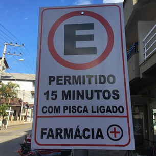 Legislativo aprova ‘vagas rápidas’ em frente a farmácias