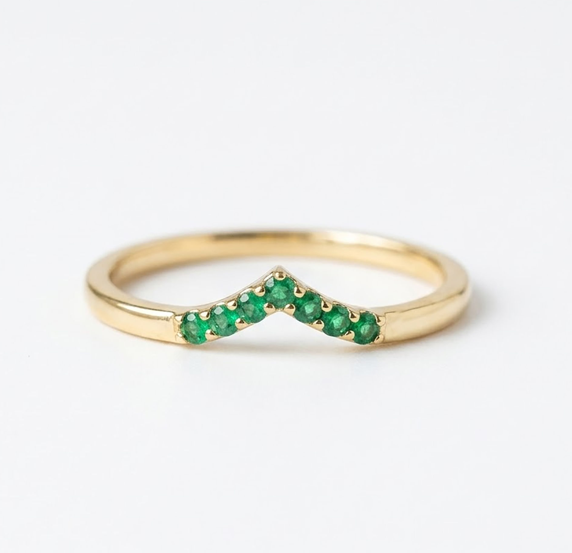 7 Zambian Emerald Curve Band Ring In 14k Yellow Gold Chevron Minimalist Ring