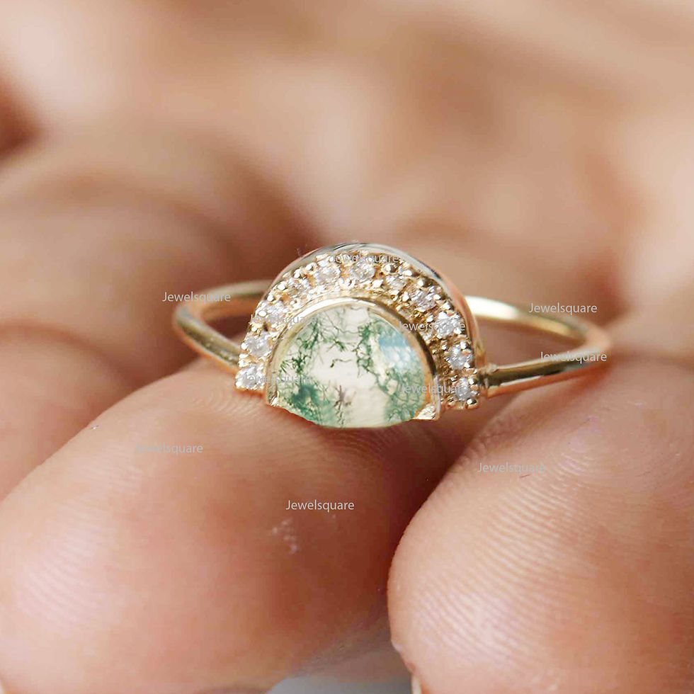 Thumbnail: Sunrise Moss Agate & Diamond Studded Ring in 14K Yellow Gold Ring.