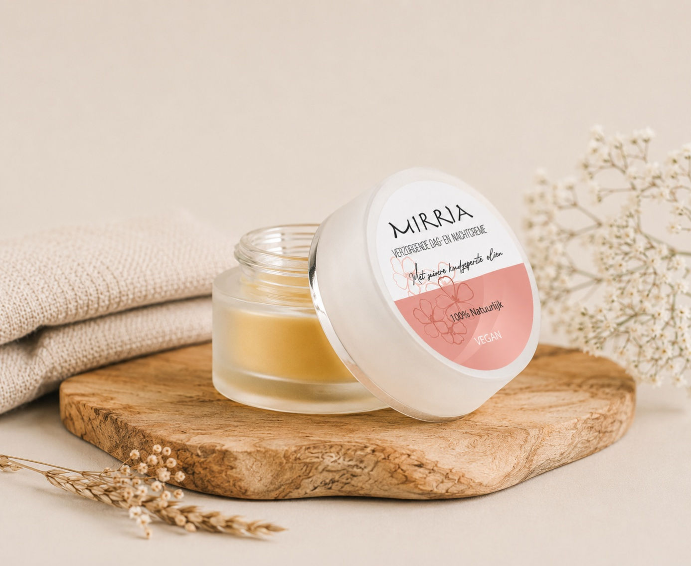 Verzorgende dag en nacht crème verrijkt met Aloë Vera