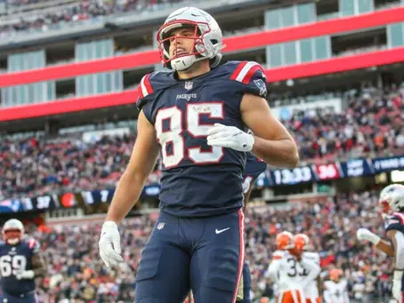 Patriots Player Profile: Hunter Henry 