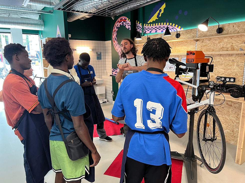 Les jeunes ont participé à des ateliers d’auto-réparation, animés à Mulhouse par MédiaCycle et à Strasbourg par Bretz’Selle. Un moment propice à la transmission de compétences et de lien social