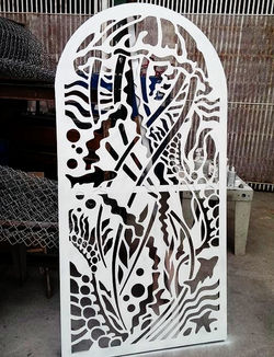 Jellyfish Steel Gate