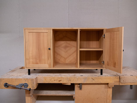 Sideboard aus Kirsche