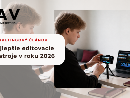 Majiteľ malej firmy edituje video na telefóne pomocou AI nástroja na tvorbu obsahu