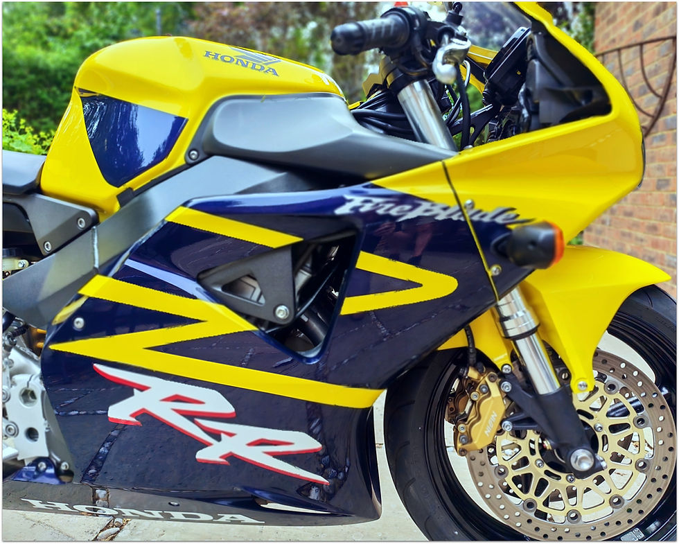 Thumbnail: 2002 Honda CBR954RR FireBlade