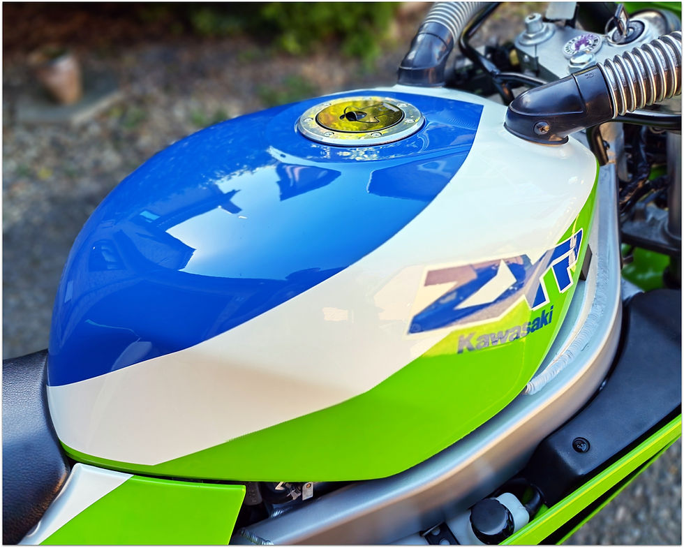 Thumbnail: (SOLD) - 1990 KAWASAKI ZXR750 H1