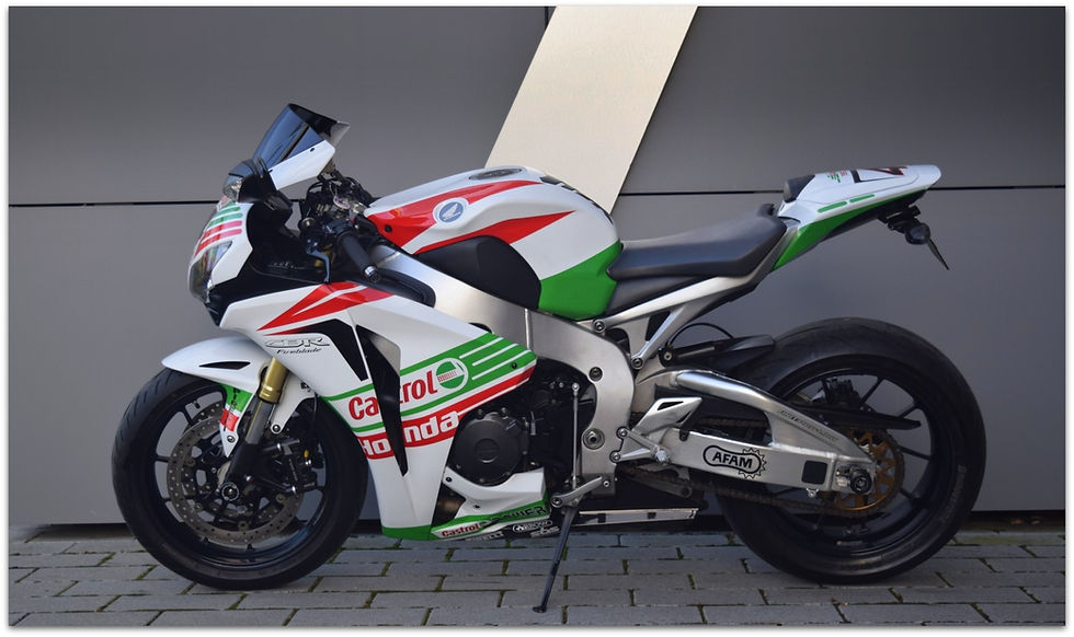 Thumbnail: SOLD - 2010 Honda CBR1000rr FIREBLADE
