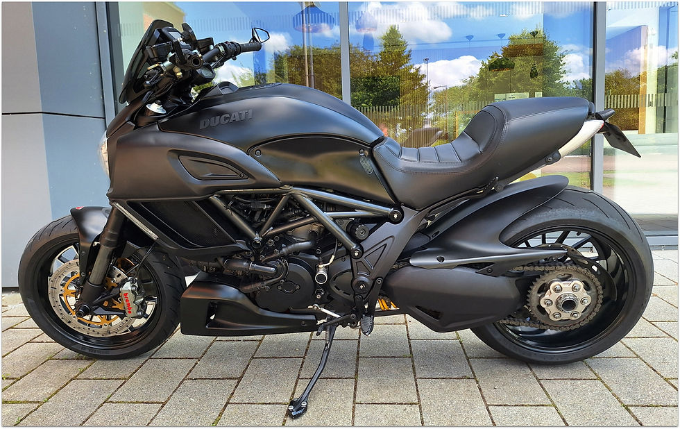 Thumbnail: SOLD - 2016 Ducati Diavel Dark