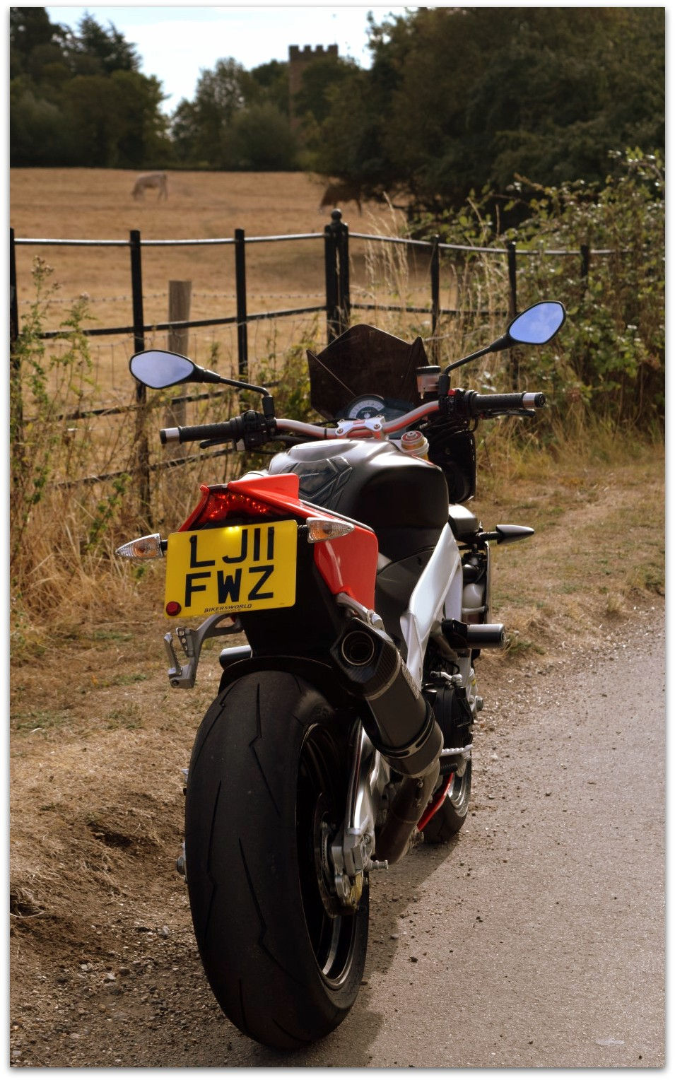Thumbnail: SOLD - 2011 APRILIA TUONO V4