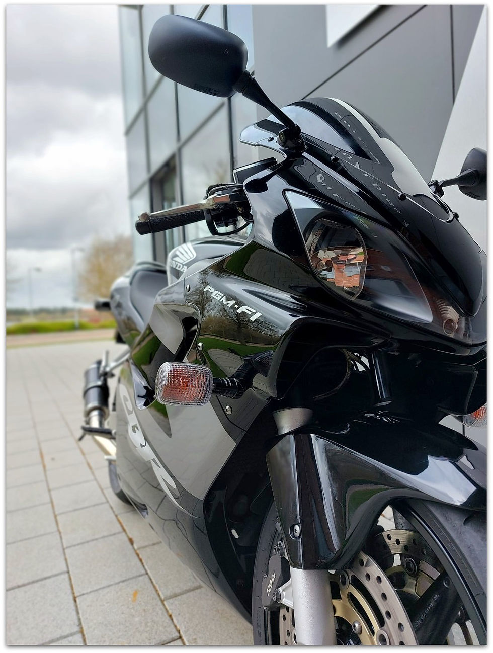 Thumbnail: SOLD - 2001 Honda CBR600F4i