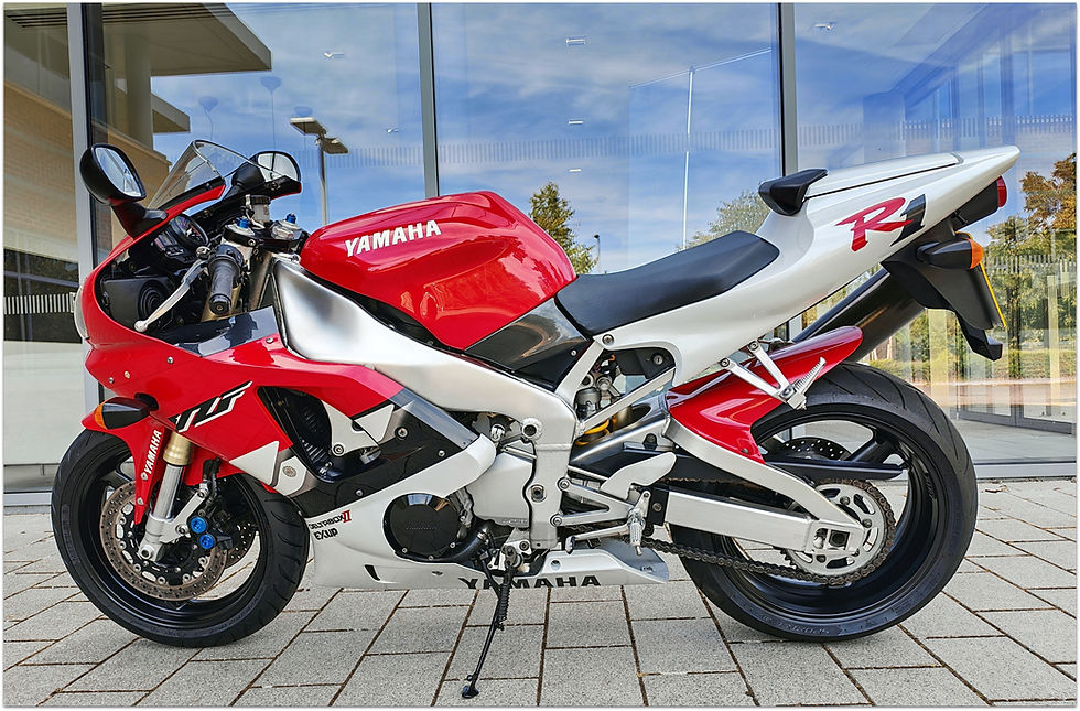 Thumbnail: 1999 Yamaha R1 4XV