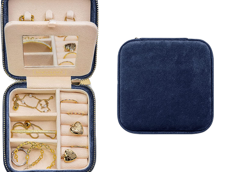 12 Days of Favorite Things: Day 3 Giveaway - Travel Set
