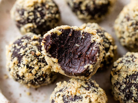 Tuesday Morning Tidy: Chocolate Brownie Date Balls