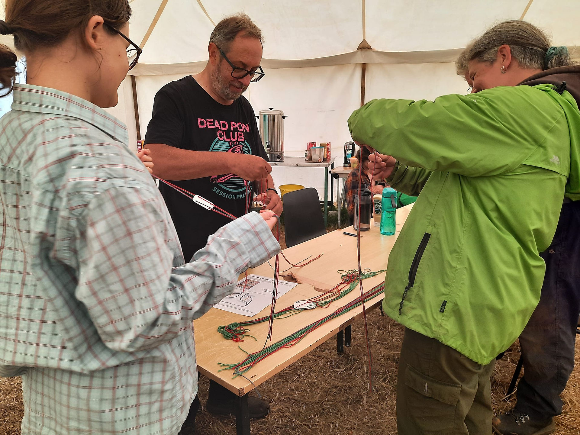 Tablet weaving