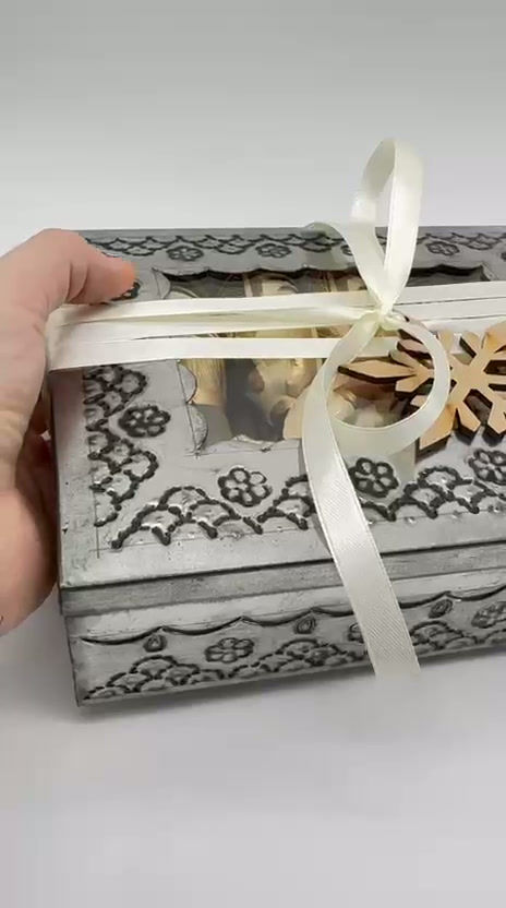 Miniatura: SET CAJA HOJALATA CON NACIMIENTO DE 10 CMS