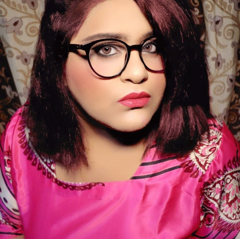 Interview with author Pearl Khatri - the author herself