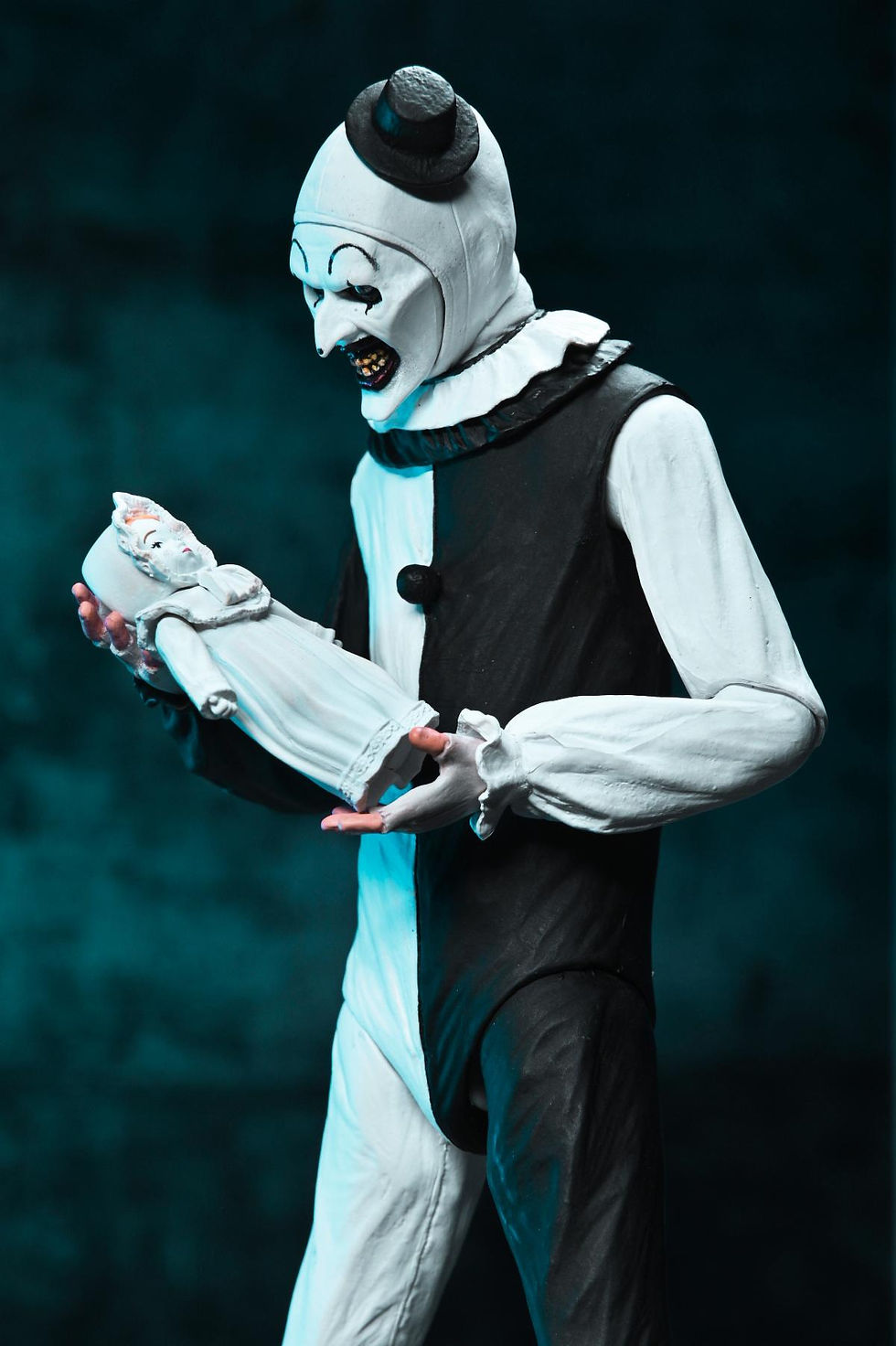 Thumbnail: NECA Terrifier – Ultimate Art the Clown 7" Scale Action Figure