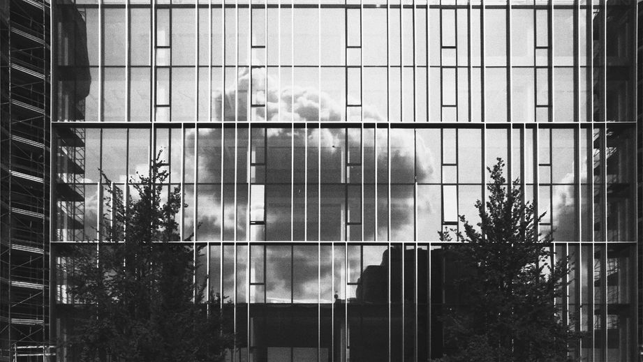 THE LIGHT OF CONSTRUCTION